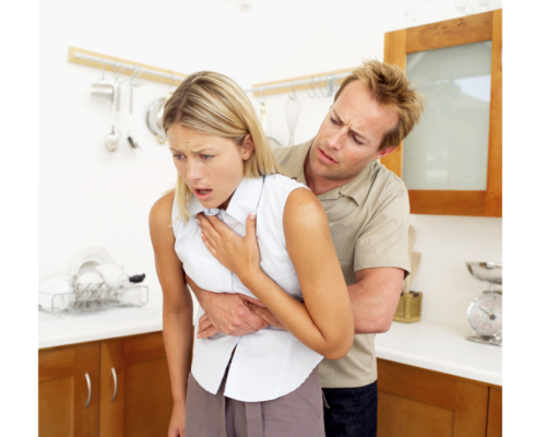 5 kỹ năng sơ cứu cấp cứu cần thiết. Ảnh minh họa: sơ cứu nghẹn