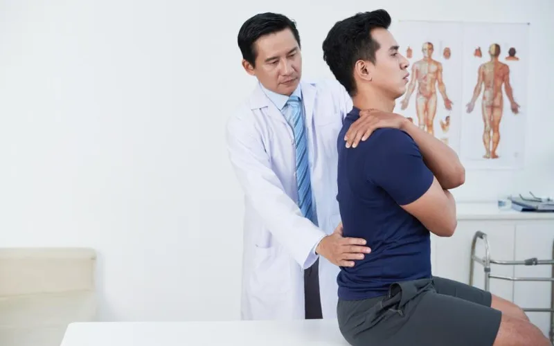 Chẩn đoán và điều trị giãn dây chằng lưng (Nguồn: Internet)