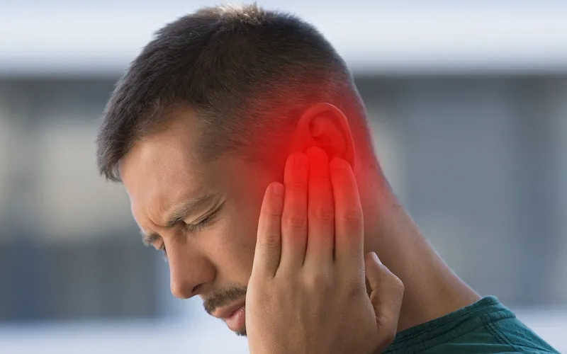 Viêm xoang có thể gây ra biến chứng viêm tai giữa cho người bệnh (Nguồn: Internet)